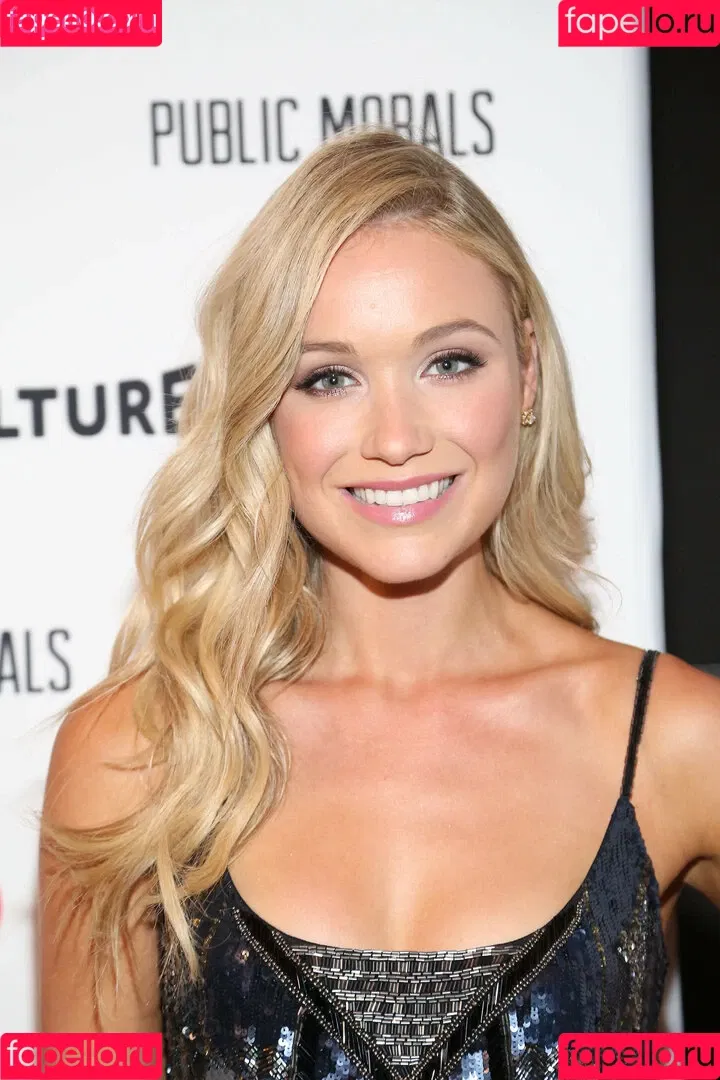 Katrina Bowden Onlyfans Photo Gallery 