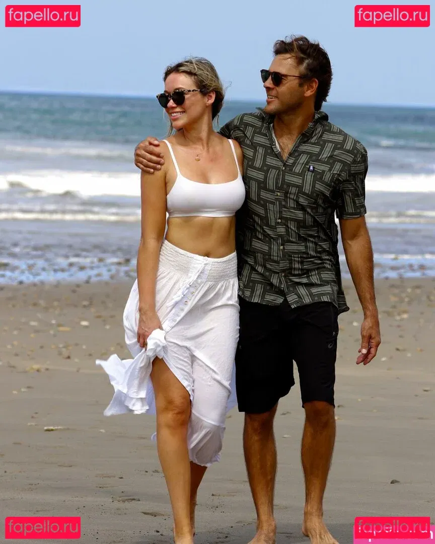 Katrina Bowden Onlyfans Photo Gallery 