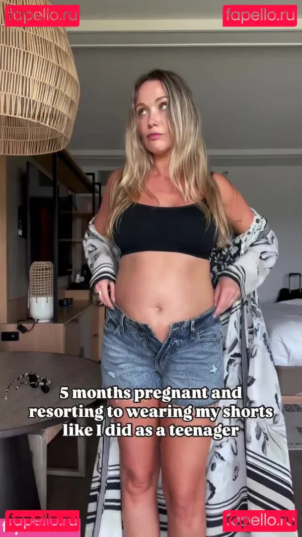 Katrina Bowden Onlyfans Photo Gallery 