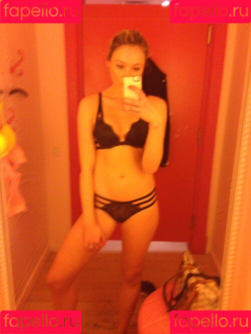 Katrina Bowden Onlyfans Photo Gallery 