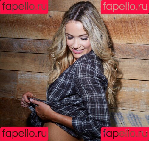 Katrina Bowden Onlyfans Photo Gallery 