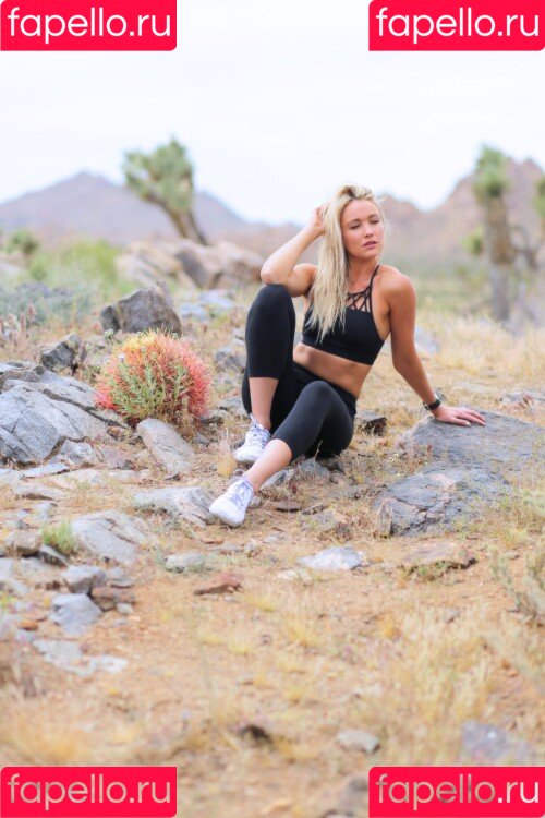 Katrina Bowden Onlyfans Photo Gallery 