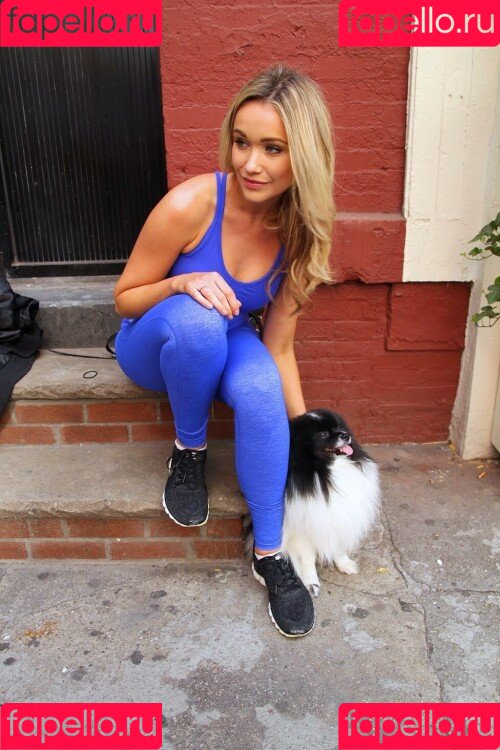 Katrina Bowden Onlyfans Photo Gallery 