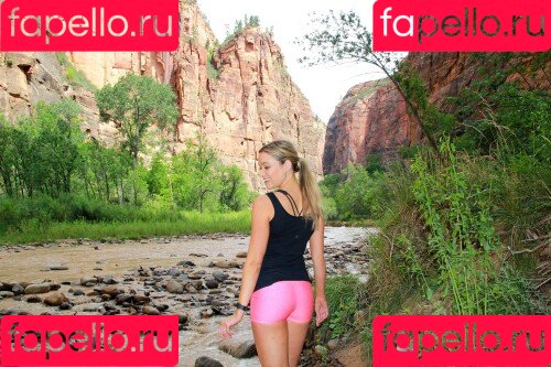 Katrina Bowden Onlyfans Photo Gallery 