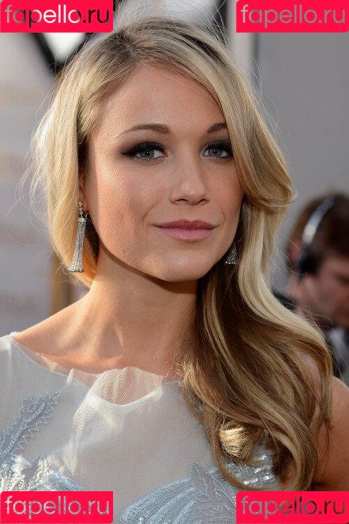 Katrina Bowden Onlyfans Photo Gallery 