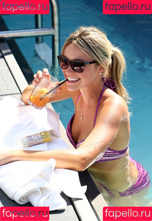 Katrina Bowden Onlyfans Photo Gallery 