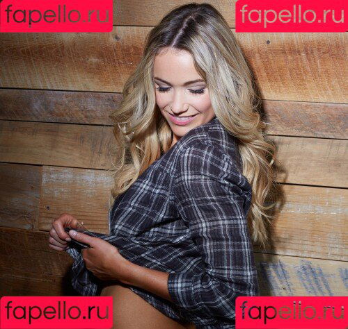 Katrina Bowden Onlyfans Photo Gallery 