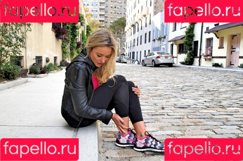 Katrina Bowden Onlyfans Photo Gallery 