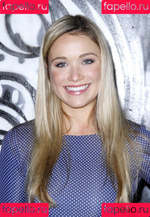 Katrina Bowden Onlyfans Photo Gallery 