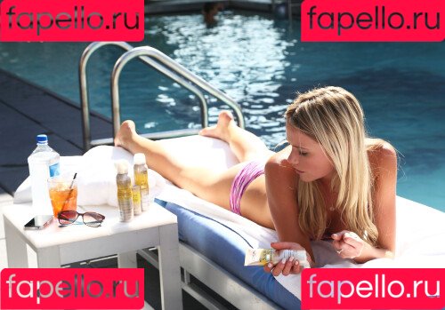 Katrina Bowden Onlyfans Photo Gallery 