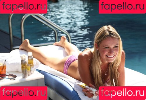 Katrina Bowden Onlyfans Photo Gallery 