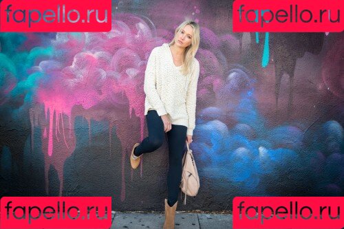 Katrina Bowden Onlyfans Photo Gallery 