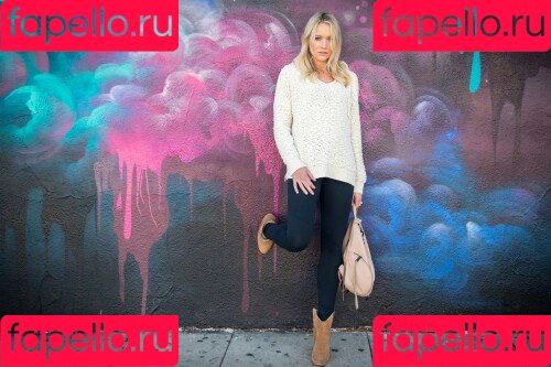 Katrina Bowden Onlyfans Photo Gallery 