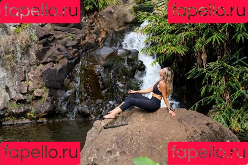 Katrina Bowden Onlyfans Photo Gallery 