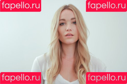 Katrina Bowden Onlyfans Photo Gallery 