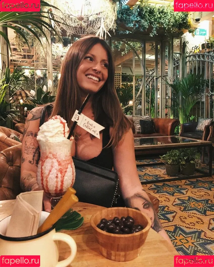 Zhanet Filipova Onlyfans Photo Gallery 