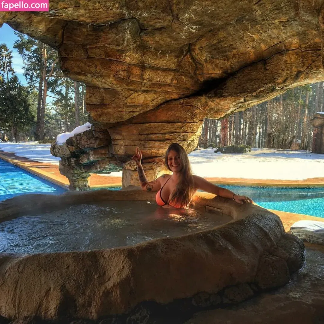 Zhanet Filipova Onlyfans Photo Gallery 