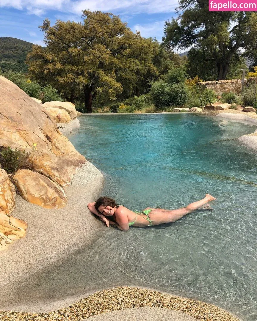 Zhanet Filipova Onlyfans Photo Gallery 