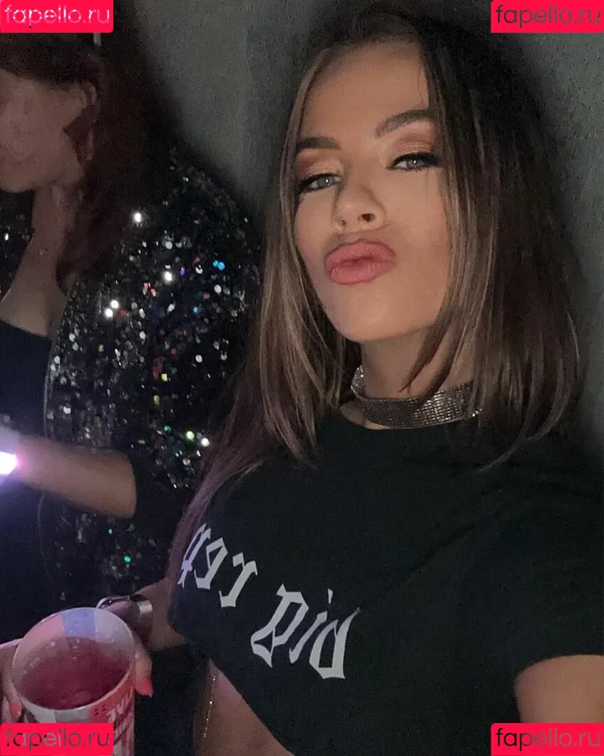 Jackie Redmond Onlyfans Photo Gallery 