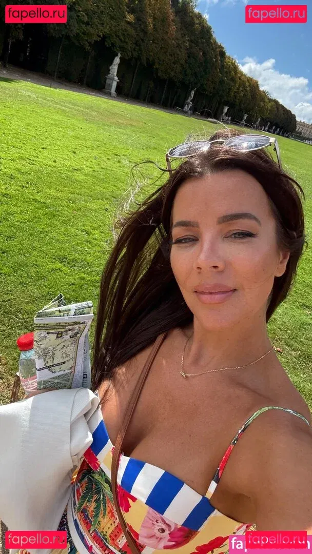 Jackie Redmond Onlyfans Photo Gallery 