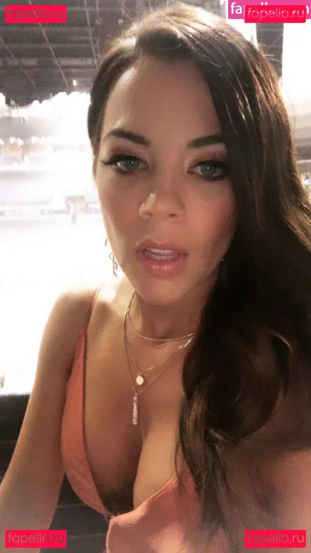 Jackie Redmond Onlyfans Photo Gallery 