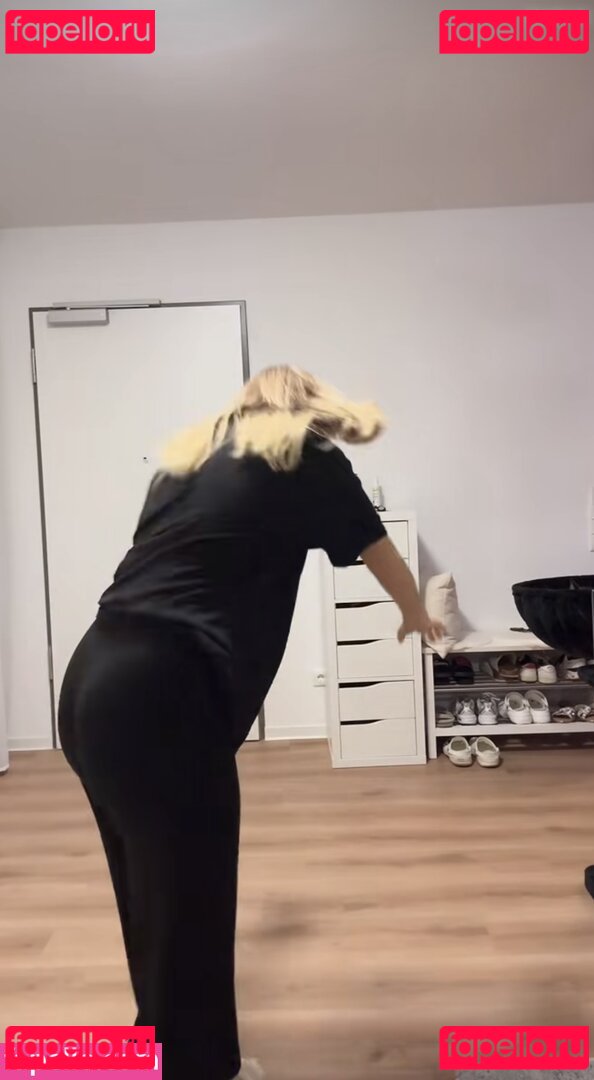 xFibii Onlyfans Photo Gallery 