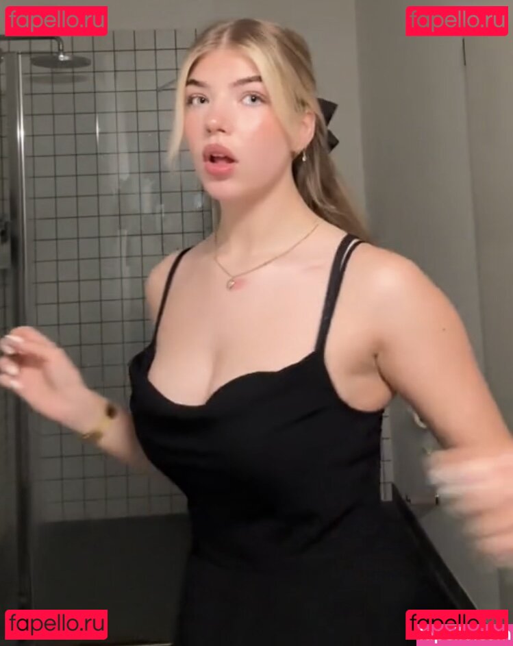 xFibii Onlyfans Photo Gallery 