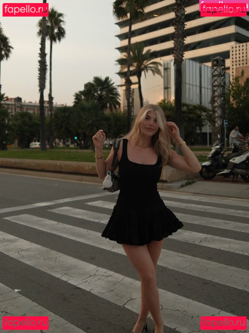 xFibii Onlyfans Photo Gallery 