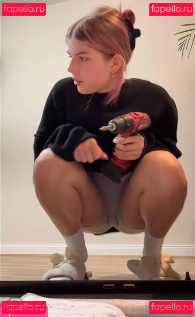 xFibii Onlyfans Photo Gallery 