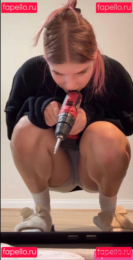 xFibii Onlyfans Photo Gallery 