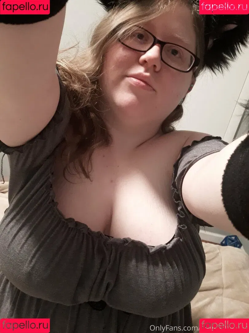 geekikittenvip Onlyfans Photo Gallery 