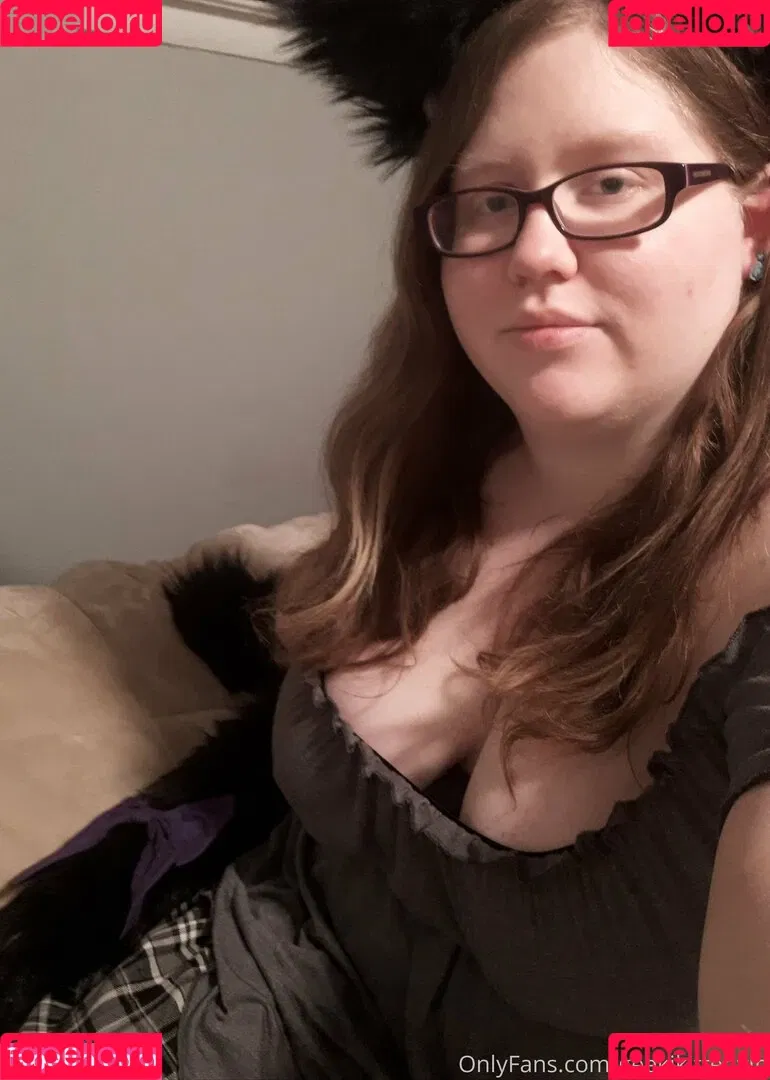 geekikittenvip Onlyfans Photo Gallery 