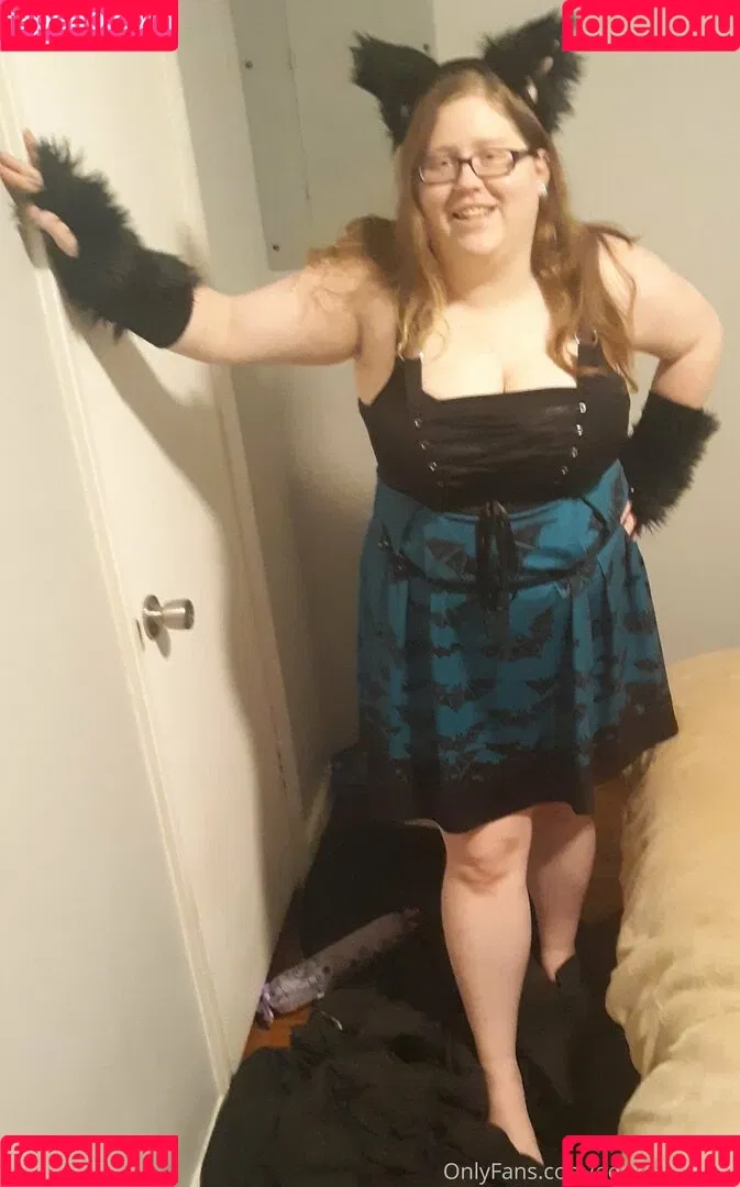 geekikittenvip Onlyfans Photo Gallery 