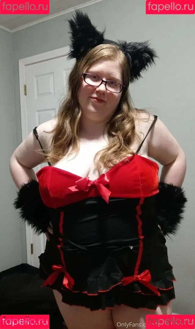 geekikittenvip Onlyfans Photo Gallery 