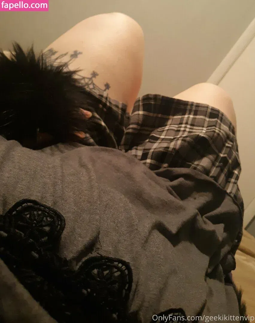geekikittenvip Onlyfans Photo Gallery 
