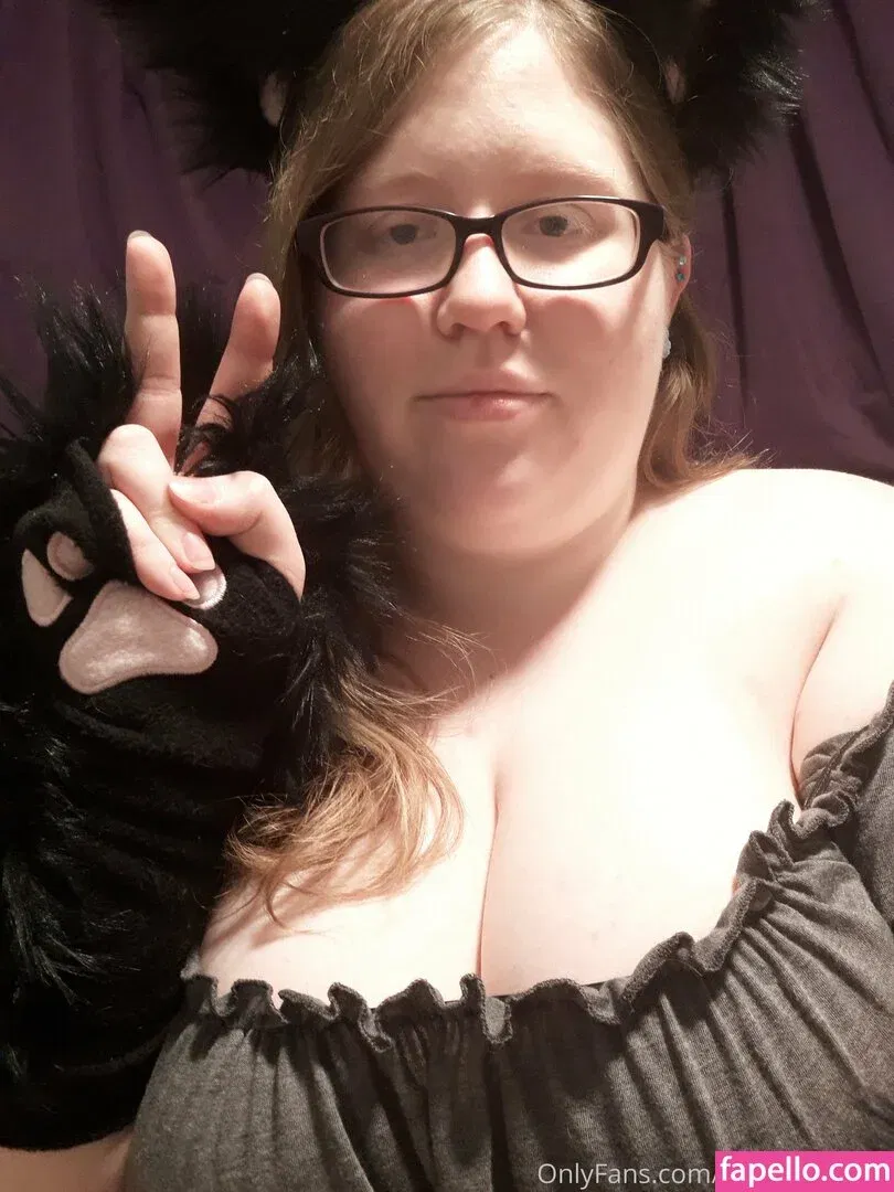 geekikittenvip Onlyfans Photo Gallery 