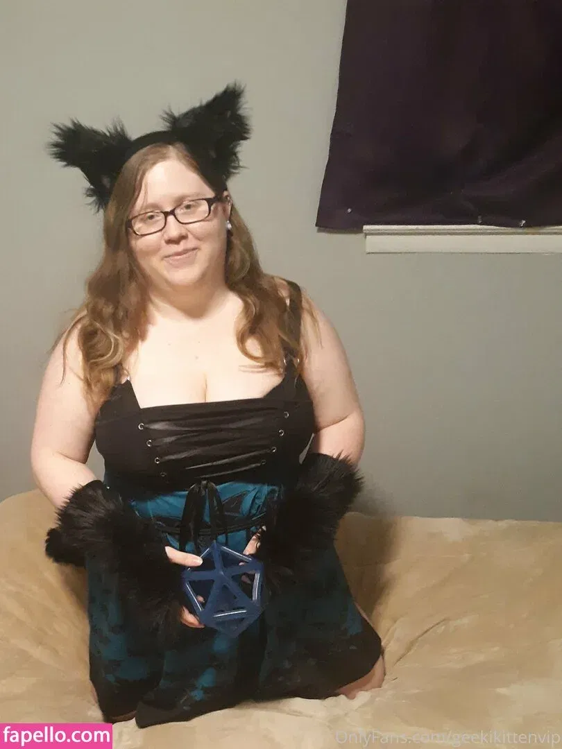 geekikittenvip Onlyfans Photo Gallery 