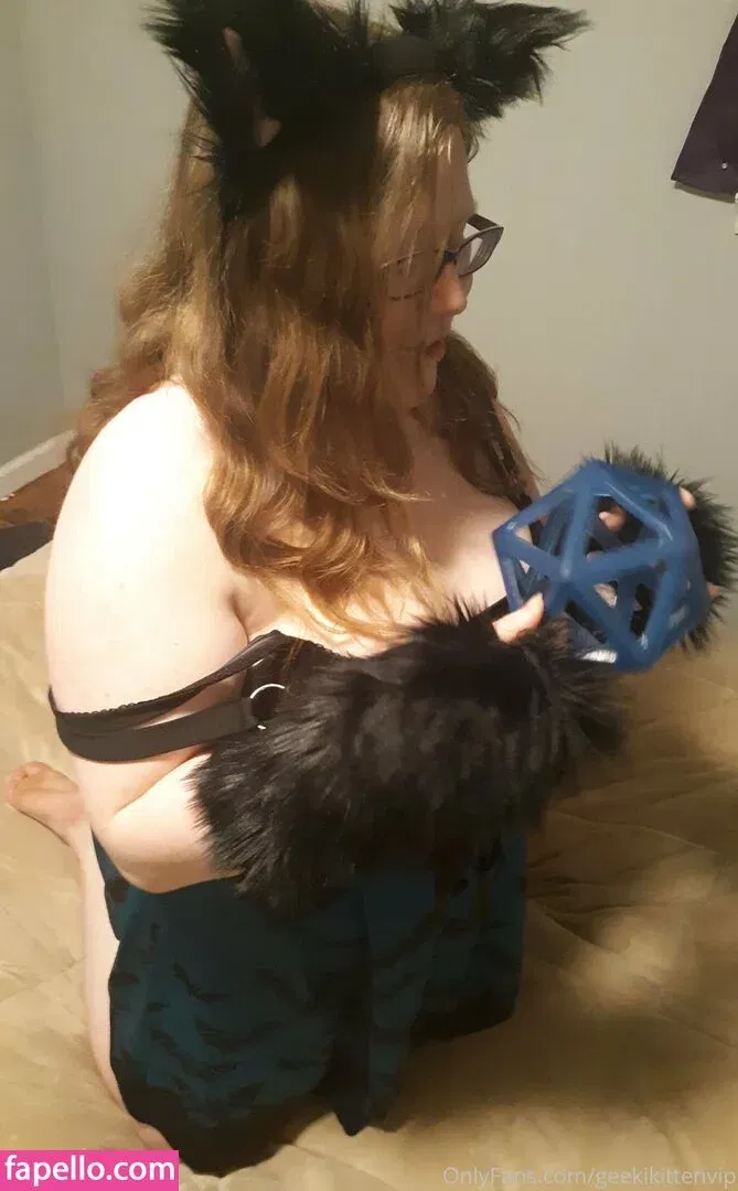 geekikittenvip Onlyfans Photo Gallery 