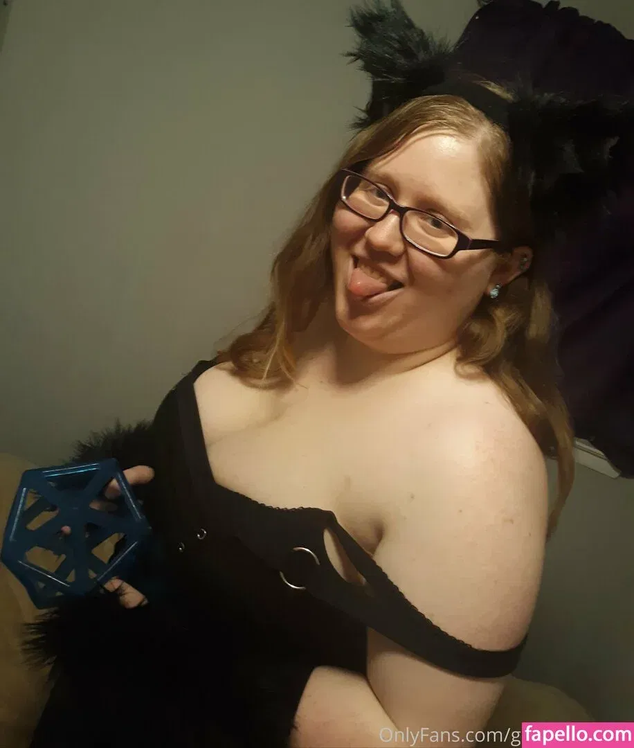 geekikittenvip Onlyfans Photo Gallery 