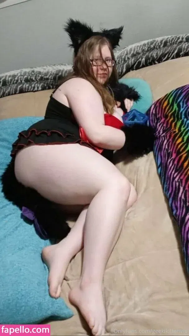 geekikittenvip Onlyfans Photo Gallery 