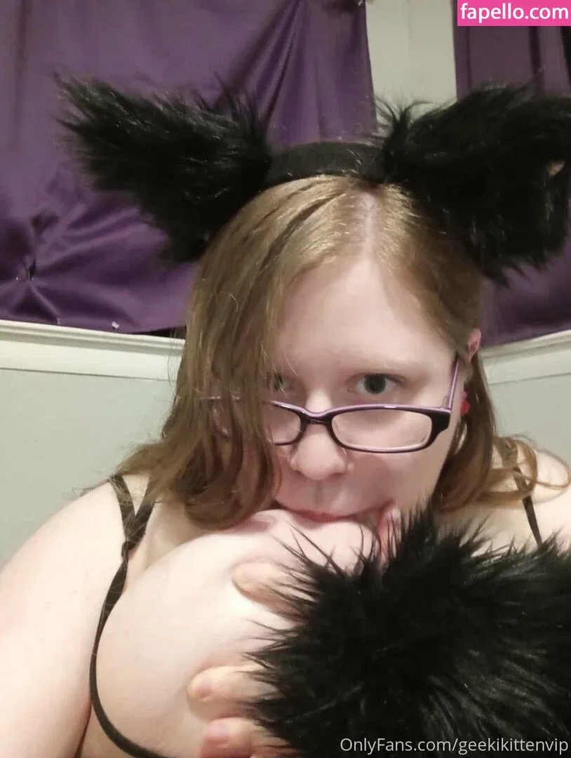 geekikittenvip Onlyfans Photo Gallery 