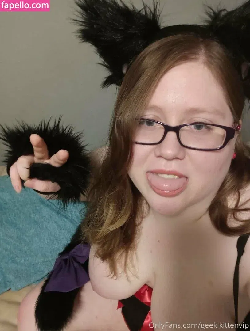 geekikittenvip Onlyfans Photo Gallery 