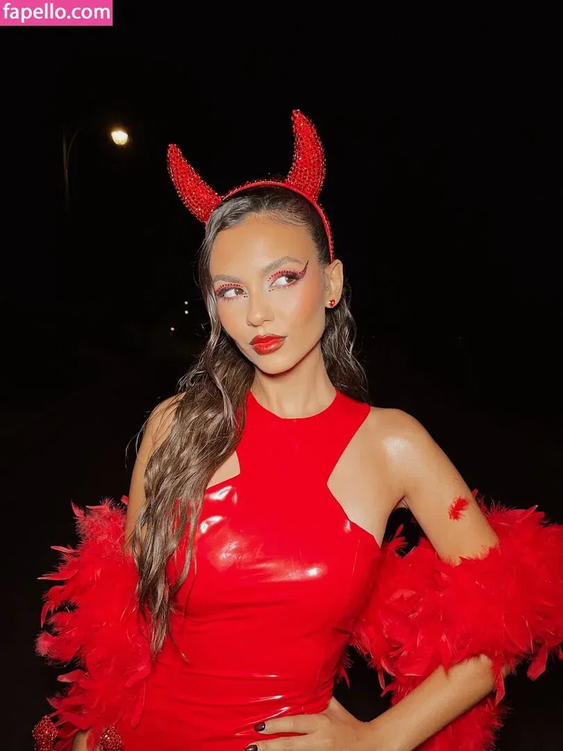 Victoria Justice Onlyfans Photo Gallery 