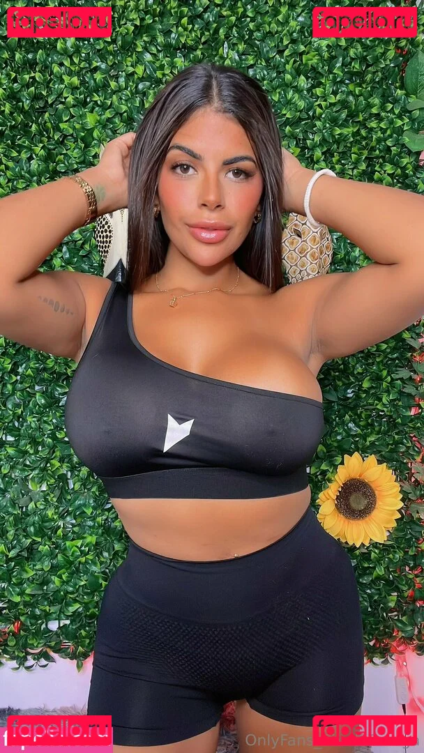 sheilaortegaoff Onlyfans Photo Gallery 