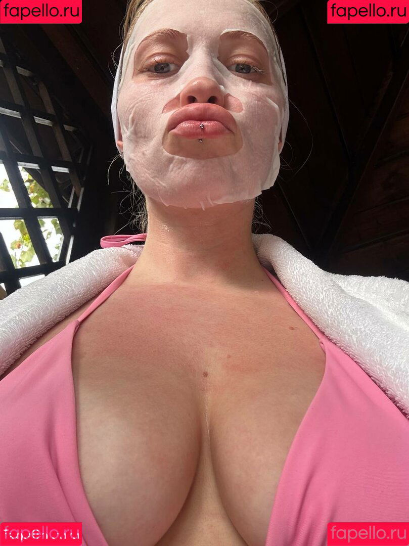 YuStef Onlyfans Photo Gallery 