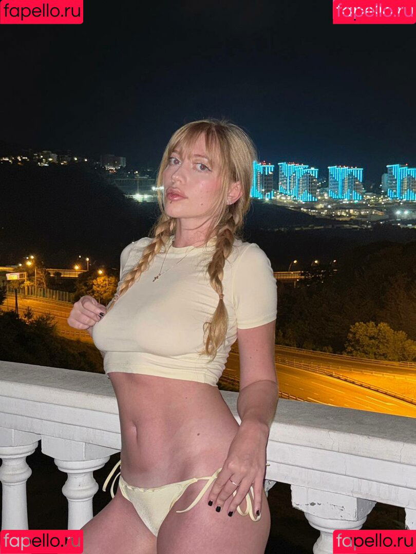 YuStef Onlyfans Photo Gallery 