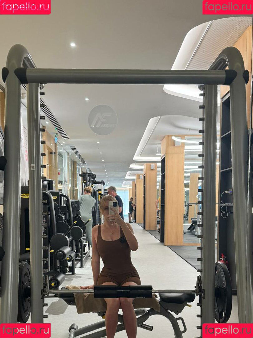 YuStef Onlyfans Photo Gallery 