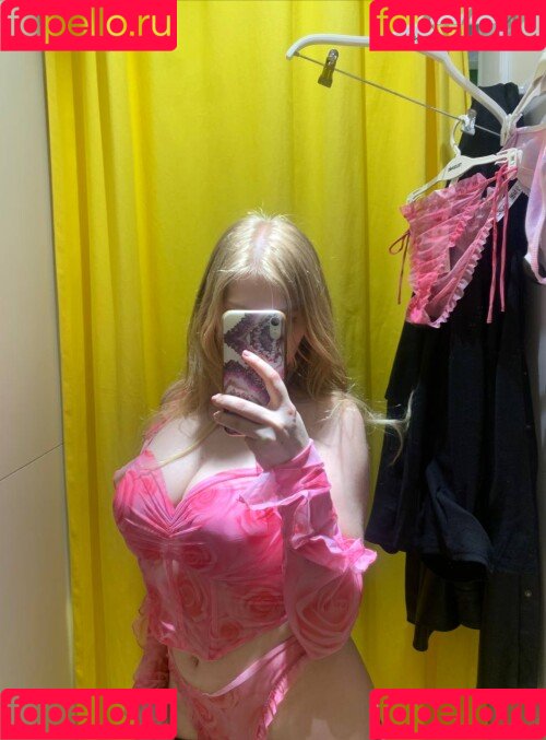 YuStef Onlyfans Photo Gallery 