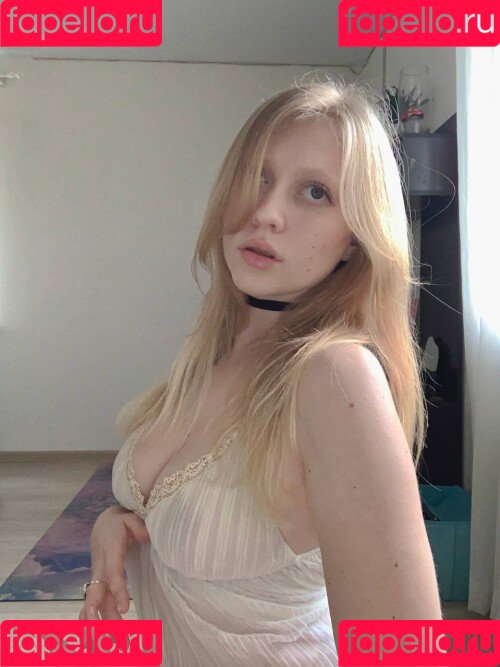 YuStef Onlyfans Photo Gallery 