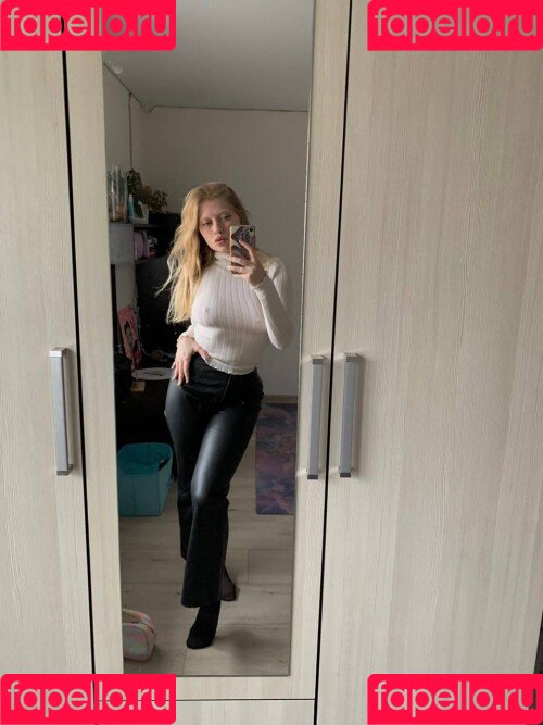 YuStef Onlyfans Photo Gallery 